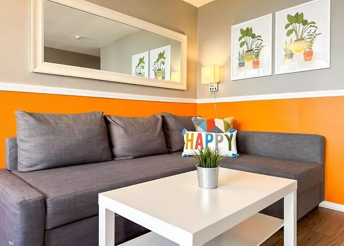 Cozy 2 Bedroom With 5 Beds Plus Sofa Bed And Wifi