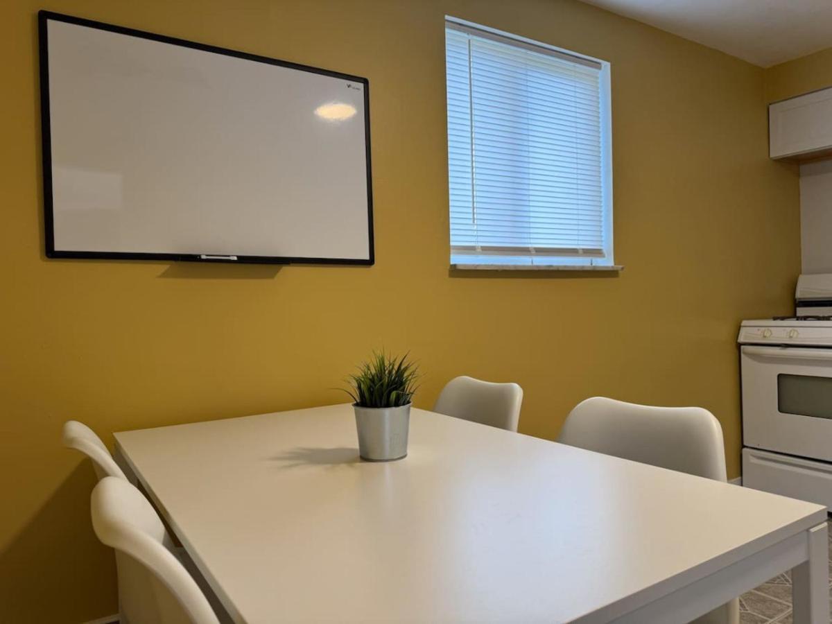 Cozy 2 Bedroom With 5 Beds Sofa Bed And Wifi Apartment *