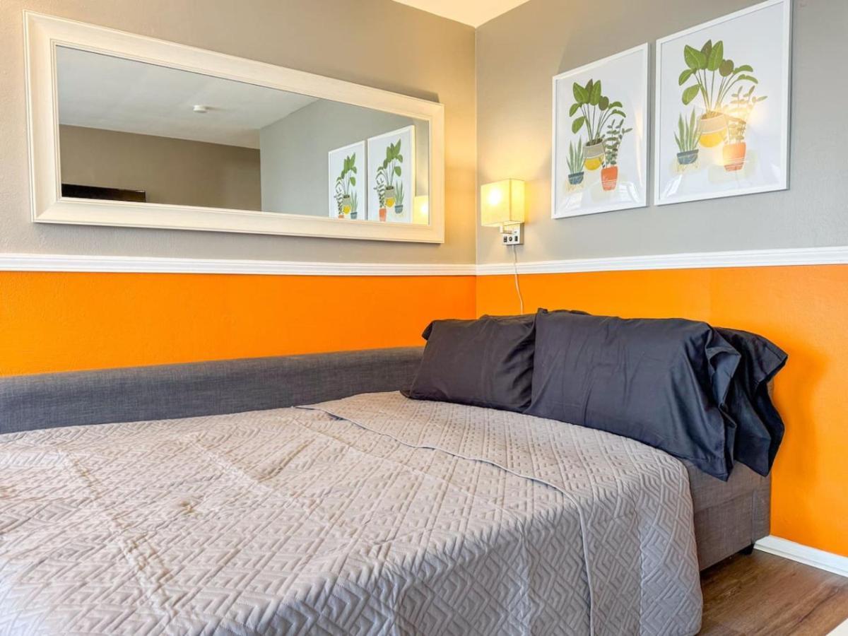 Cozy 2 Bedroom With 5 Beds Sofa Bed And Wifi * Pittsburgh